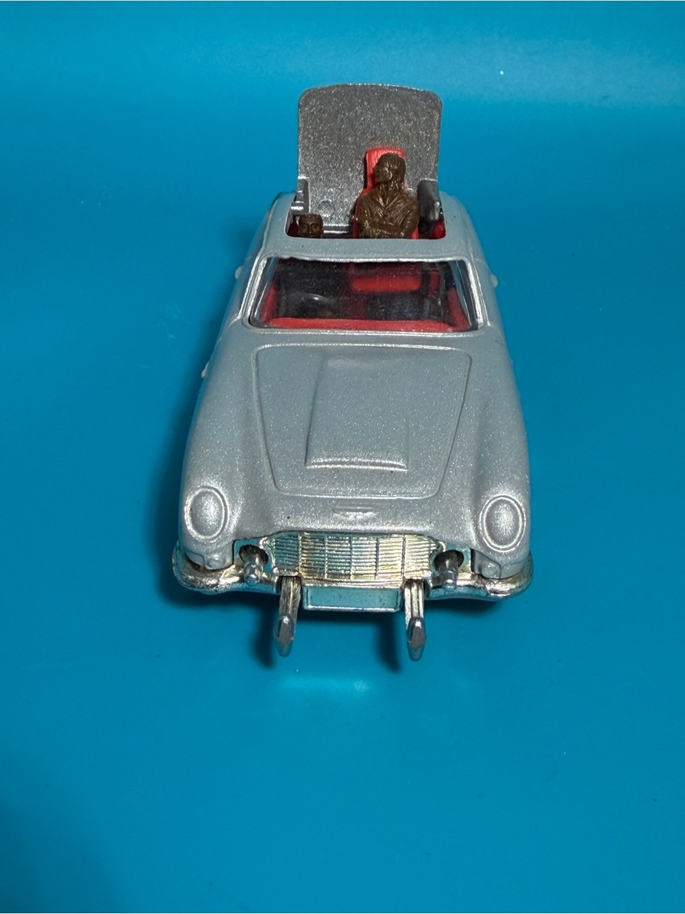 Corgi Toys James Bond 007 Silver Aston Martin - Picture 2 of 11